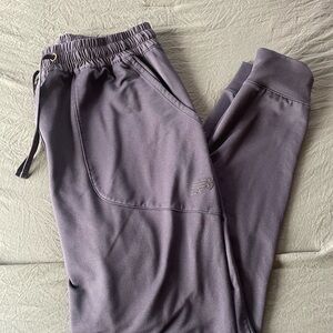 New Balance Women's black Joggers